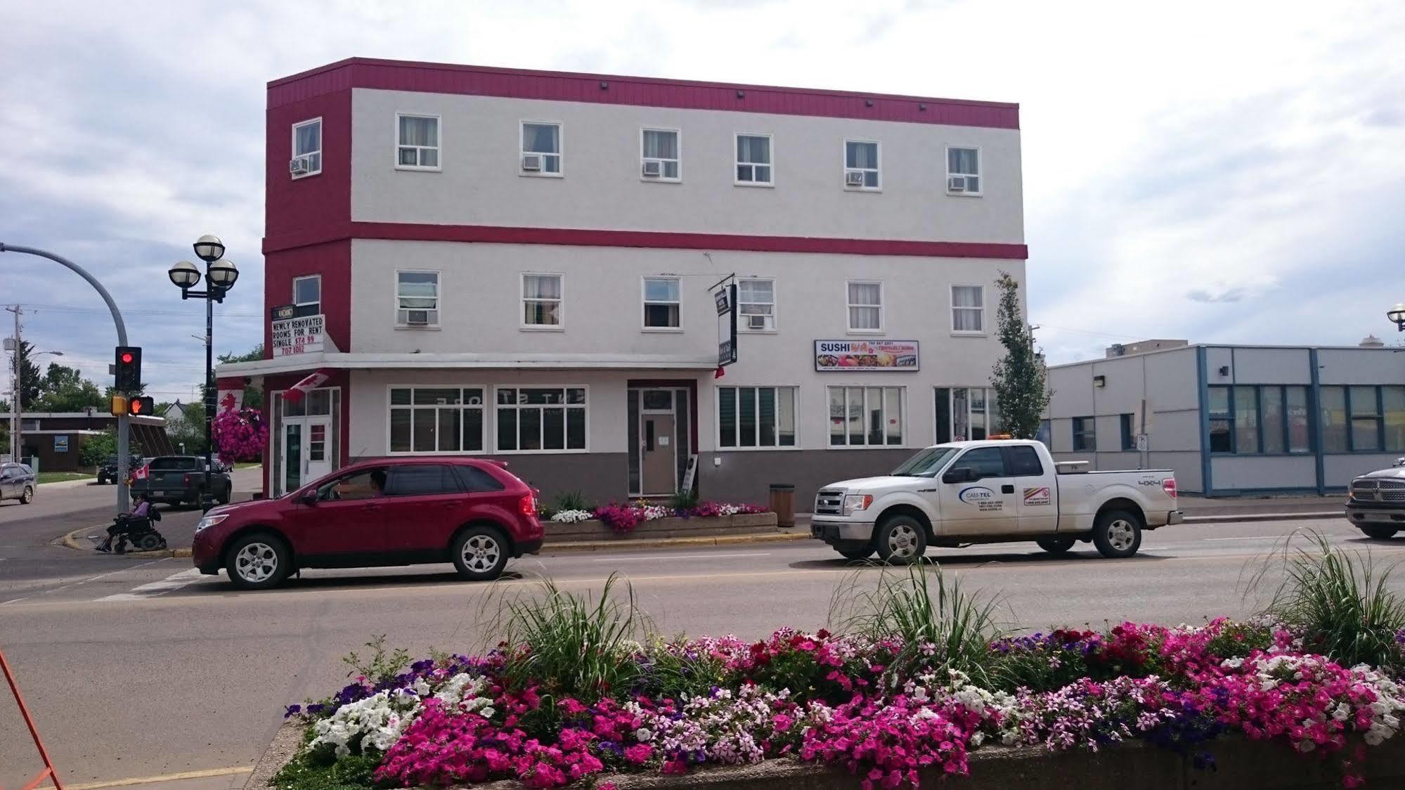 Bonnyville Hotel מראה חיצוני תמונה
